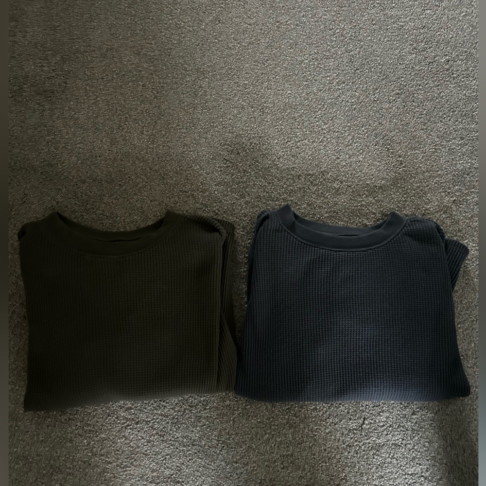 Abercrombie & Fitch Long-Sleeve Waffle Cropped Boyfriend Tee - Picture 3 of 4